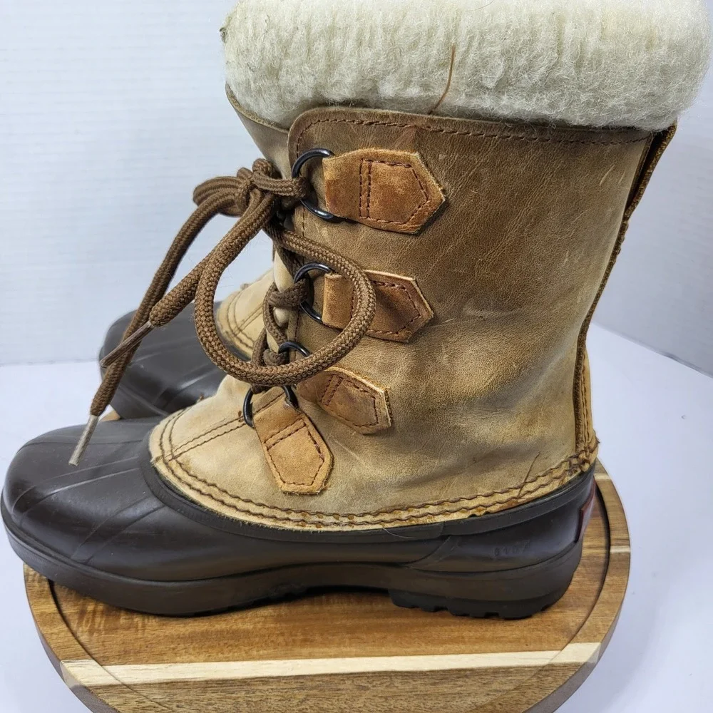 Sorel Alpine Vintage Women 6 Winter Boot Made in Canada Tan Brown Leather Rubber